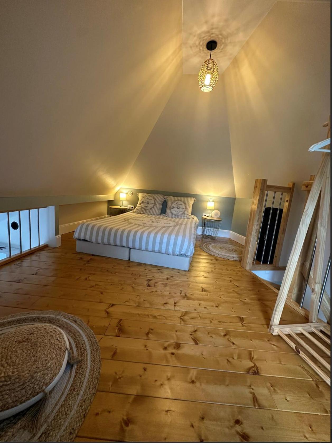 Au Domaine Du Predieu Crécy-sur-Serre Kamer foto