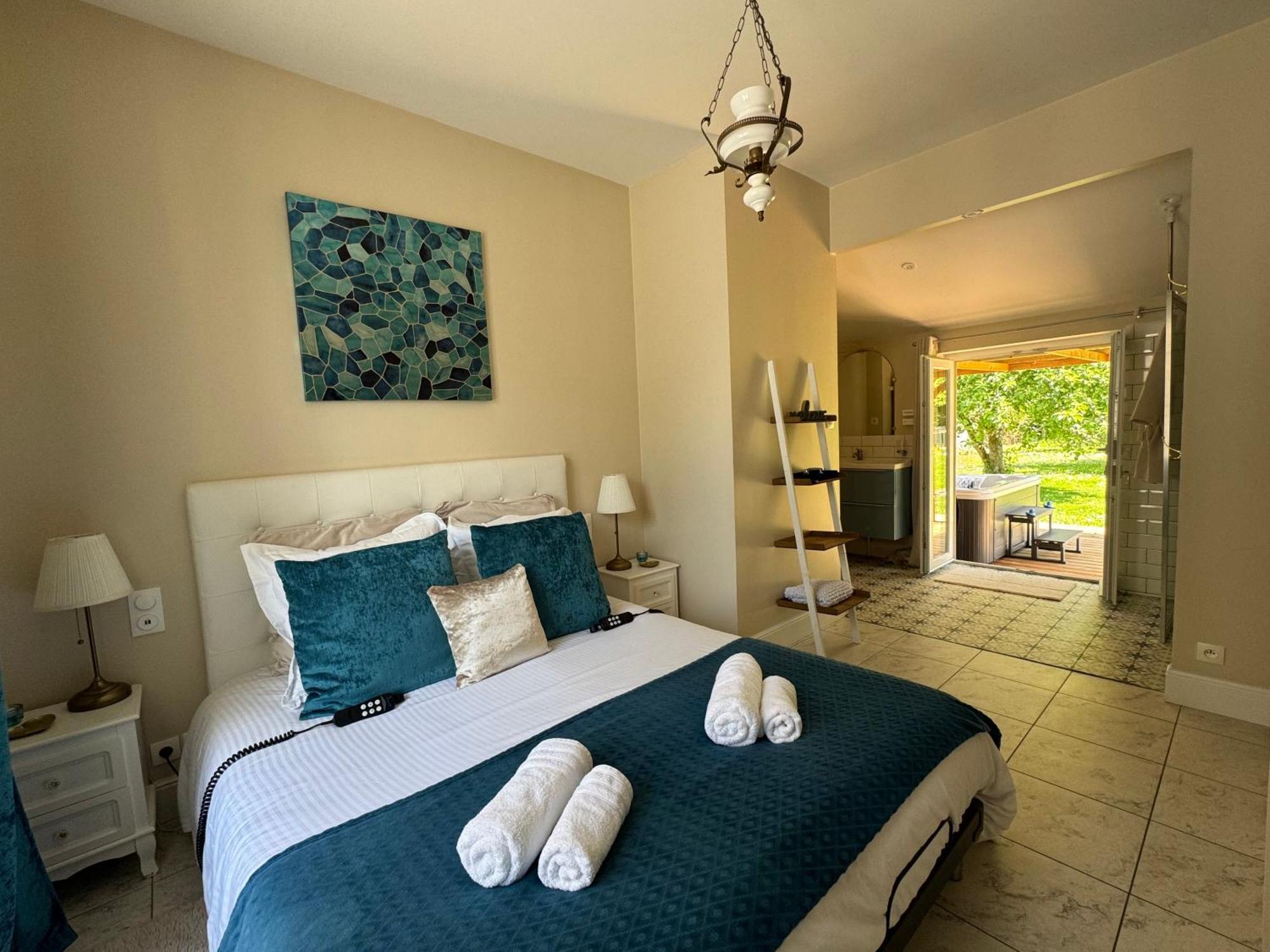 Au Domaine Du Predieu Crécy-sur-Serre Kamer foto